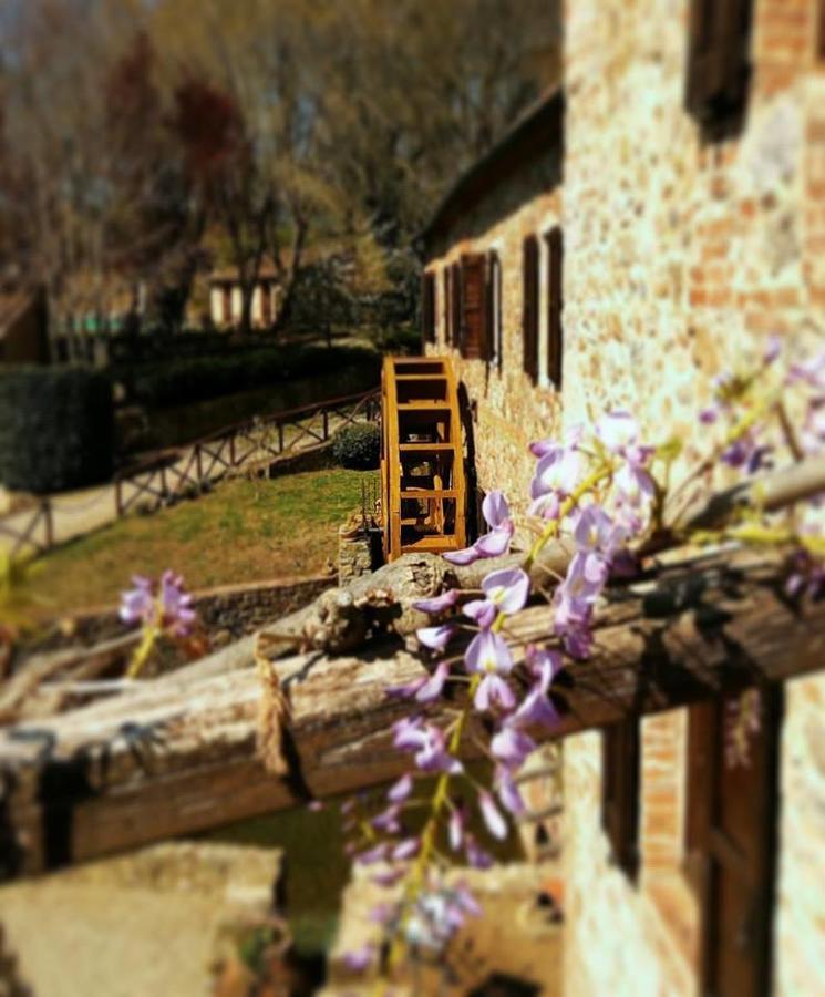 Agriturismo Il Mulino Delle Pile Chiusdino Ngoại thất bức ảnh